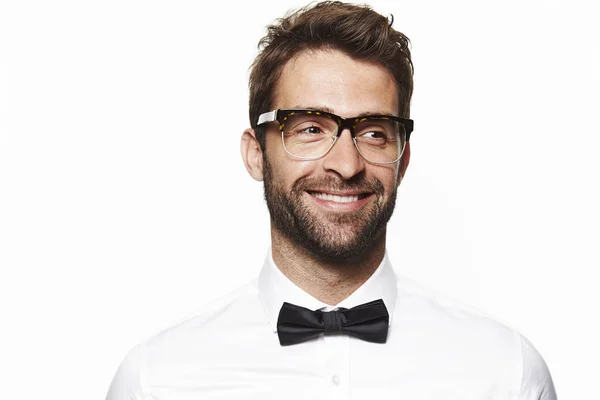 Homme souriant en chemise — Photo