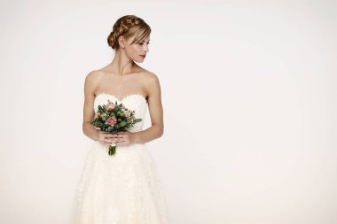 güzel sarışın gelin