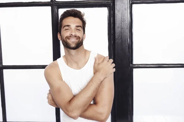 Sonriente hombre guapo en chaleco — Foto de Stock