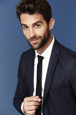 Anız gülümseyen iş adamı
