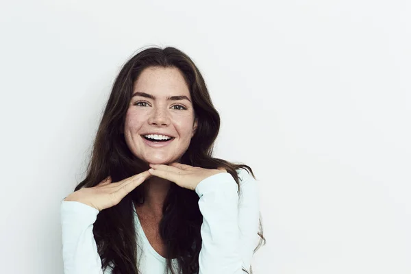 Mujer bonita sonriendo — Foto de Stock