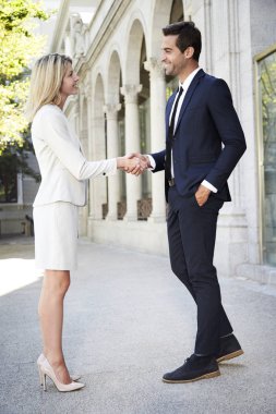 el sıkışırken ortakları