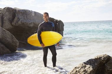 Wetsuit yakışıklı adam 