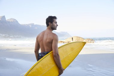 holding yönetim kurulu kumsalda dostum 
