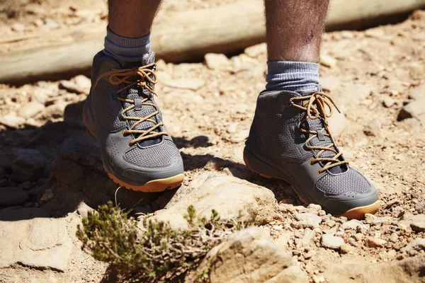 Uzun yürüyüşe çıkan kimse bot hareket