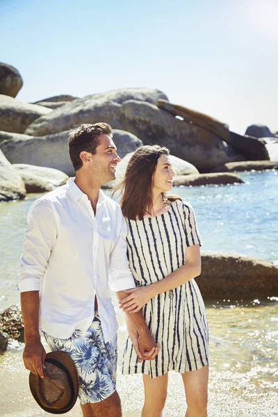 Coppia romantica in vacanza — Foto Stock