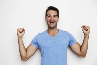 Adam başarı ile tezahürat