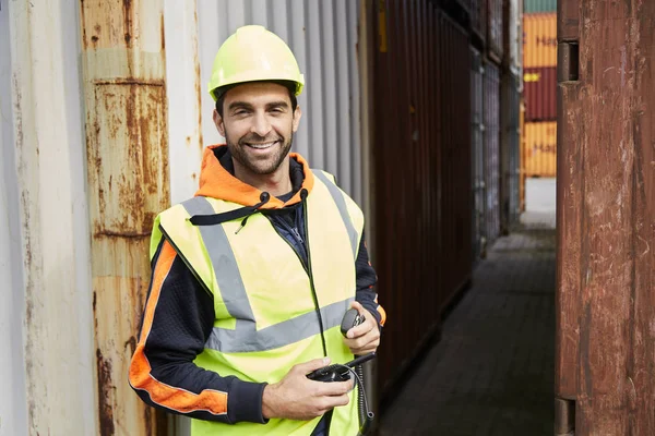 Dock alt kargo konteyner tarafından