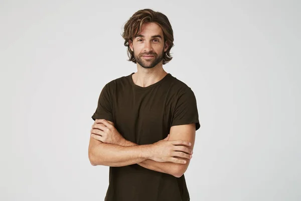 Handsome guy in brown t-shirt — Stock Photo, Image