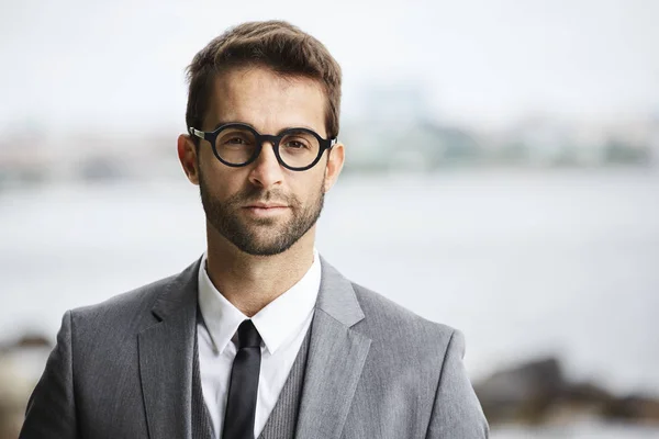 날카로운 양복과 안경 사업 — 스톡 사진