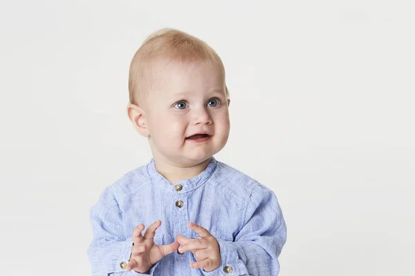 Blue eyed mały chłopiec — Zdjęcie stockowe