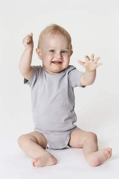 Pequeño niño emocionado —  Fotos de Stock