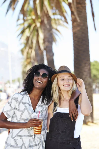 Girls Standing Street Smiling One Glass Drink — Stock Photo, Image