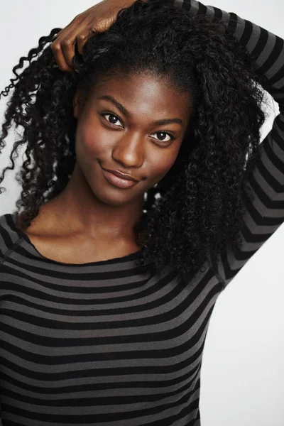 Young African Woman Posing Camera Portrait — Stock Photo, Image