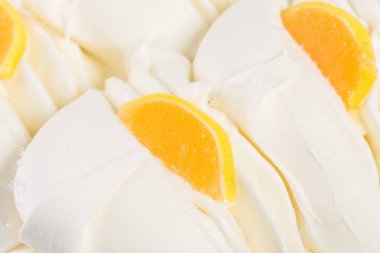 Vanilyalı dondurma kuru meyve.