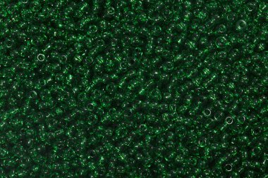 Koyu yeşil Tohum boncuk.