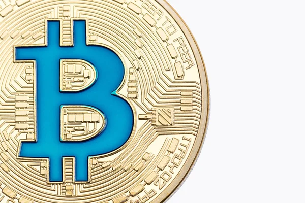 Beyaz arka plan, mavi bitcoin üzerinde altın bitcoin. 