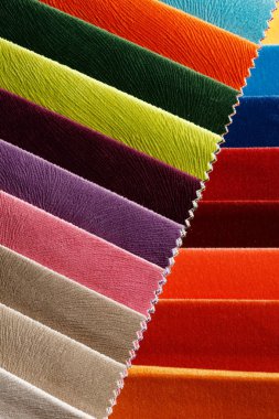 Stiliniz için abartılı renkli arka plan.