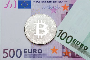 Avro parasına gümüş Bitcoin. Autentik bitcoin. Doğal kripto para birimi.