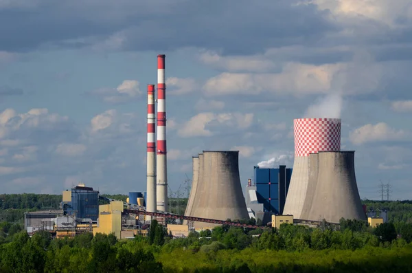 Central eléctrica (Lagisza en Polonia ) — Foto de Stock