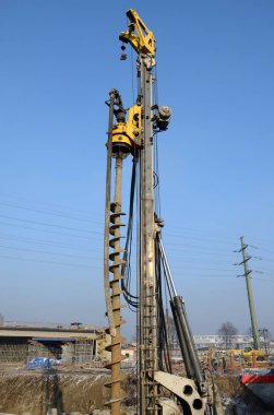 İnşaat Sondaj Makinası