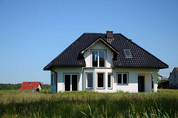 Nuova casa in campagna — Foto Stock