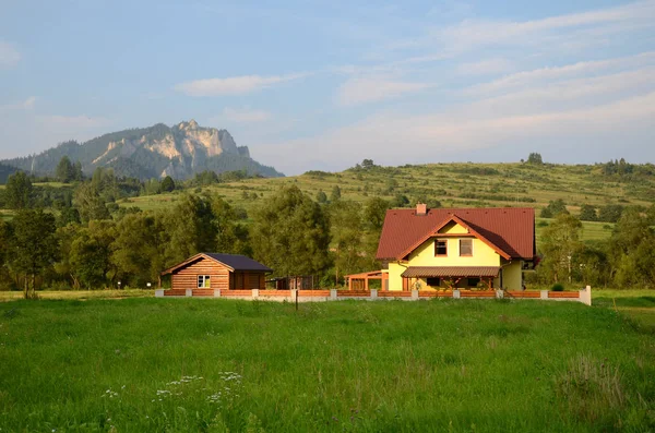 Paesaggio Montano Con Casa Pieniny Slovacchia — Foto Stock