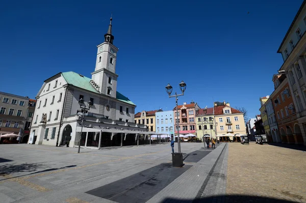 グリヴィツェ ポーランドの市庁舎とマーケット スクエア ストックフォト