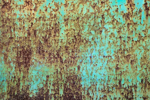 绿色的油漆剥落的金属板，背景. — 图库照片