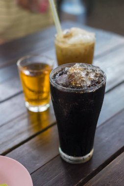 Ahşap masa arka plan, Turkish vintage tarzı buz siyah kahve 