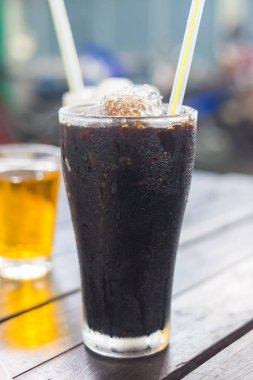 Ahşap masa arka plan, Turkish vintage tarzı buz siyah kahve 