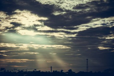 Siluet, anten cep ve iletişim sistemi kule w