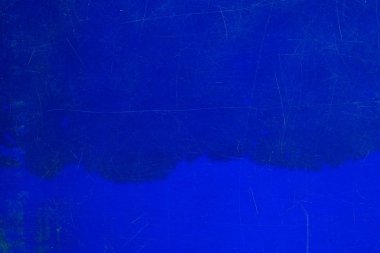 Soyut yıpranmış doğal çizilmiş eski mavi plastik doku su