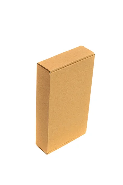 茶色のトレイまたは茶色の紙のパッケージで分離された段ボール箱 — ストック写真