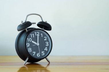 Siyah renk vintage çalar saat tablo kopya alanı, uyku modundan çıkarma u