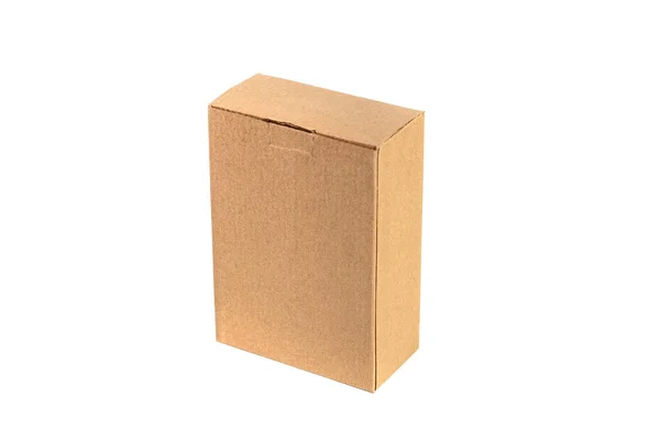 Kahverengi tepsi veya kahverengi kağıt paket ya da w izole karton kutu — Stok fotoğraf
