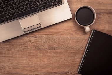 Dizüstü bilgisayar ya da defter, Not ve kahve çalışma t