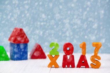 Xmas 2017 renkli ahşap metin Christm ile beyaz ahşap masa
