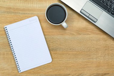 Dizüstü bilgisayar ya da defter, Not ve kahve çalışma t