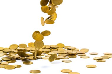 Düşen altın para busin beyaz arka plan üzerinde izole