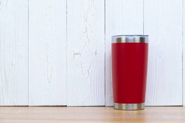 Kırmızı renkli paslanmaz çelik bardak veya soğuk ve sıcak depolama fincan o