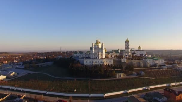 Luftaufnahme Des Pochaev Klosters Orthodoxe Kirche Der Ukraine Pochayiv Lavra — Stockvideo