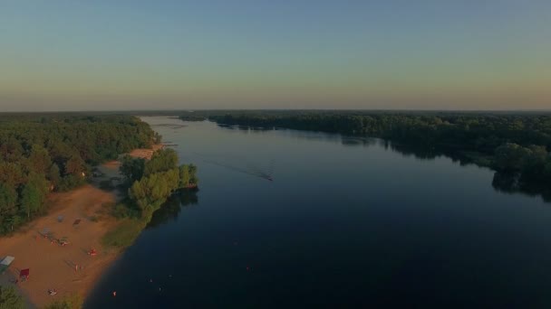 Strand Fluss Luftaufnahme Flug Über Den Schönen Abendfluss Sandstrand Bei — Stockvideo