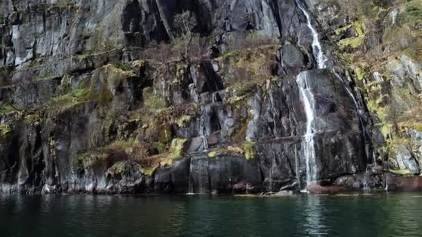 Wasserfälle Norwegischen Fjord Wand Des Fjords Norwegen — Stockvideo