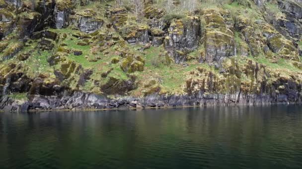 Zeď Fjordu Norsku Pohled Jachtu Jachty Palubě Plachtění Podél Lofoten — Stock video