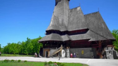 Romanya 'nın Maramures kentindeki ahşap kilise, Dünyanın en yüksek ahşap kilisesi, Sapanta-Peri Manastırı, Bucovina Romanya, Unesco World' deki ahşap kilise 