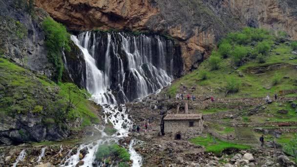 Aladaglar Nationalpark Vattenfall Vattenfall Aladaglar Nationalpark Turkiet Kapuzbasi Vattenfall Kayseri — Stockvideo