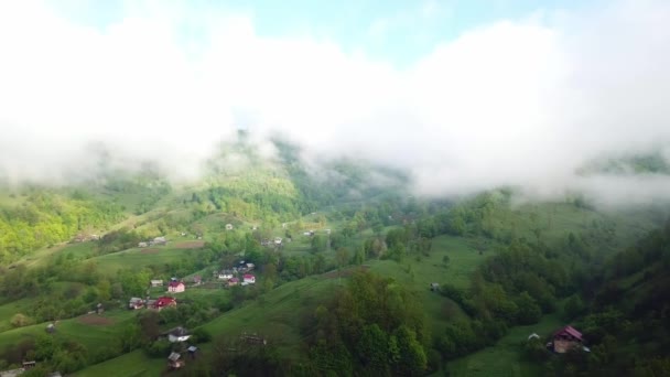 Morgenwolken Den Bergen Antenne Luftaufnahme Des Morgennebels Den Bergen Luftaufnahme — Stockvideo