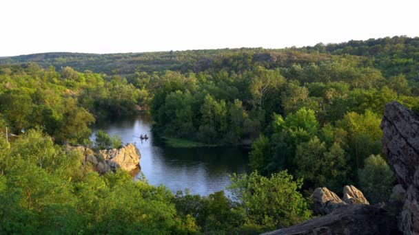 Persone Sulle Zattere Del Fiume Tramonto Persone Sulle Zattere Sul — Video Stock