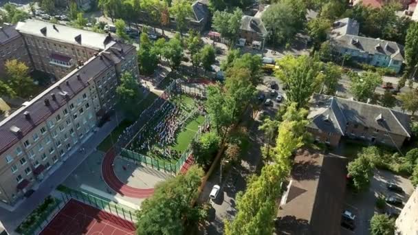 Veduta Aerea Dei Bambini Che Ballano Nello Stadio Della Scuola — Video Stock